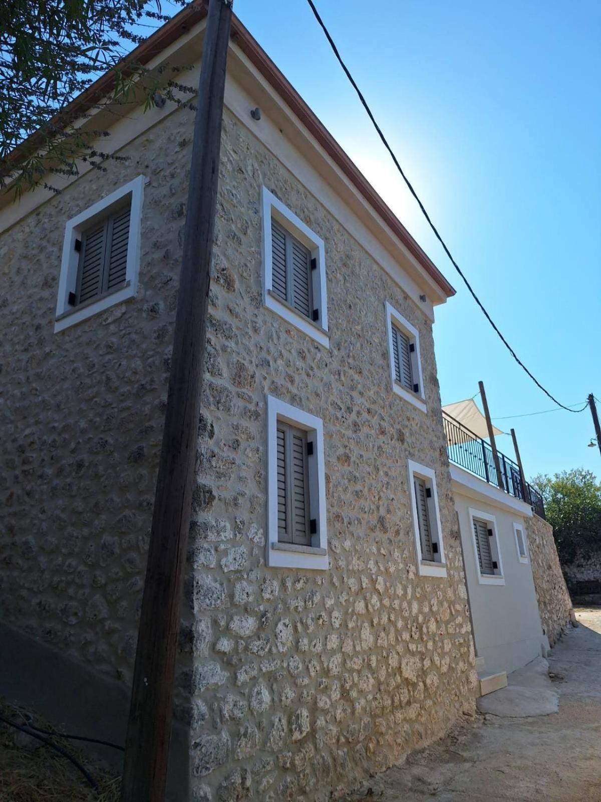 Wood And Stone Villa Parga Exterior photo